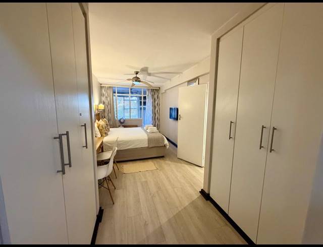 2 BEDROOM APARTMENT FOR SALE IN UMHLANGA CENTRAL